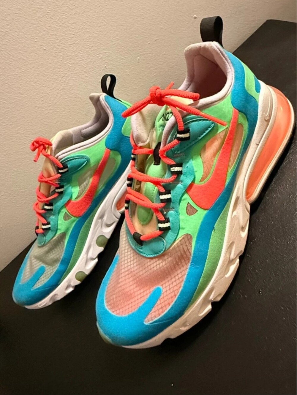 Nike - Air Max 270 React